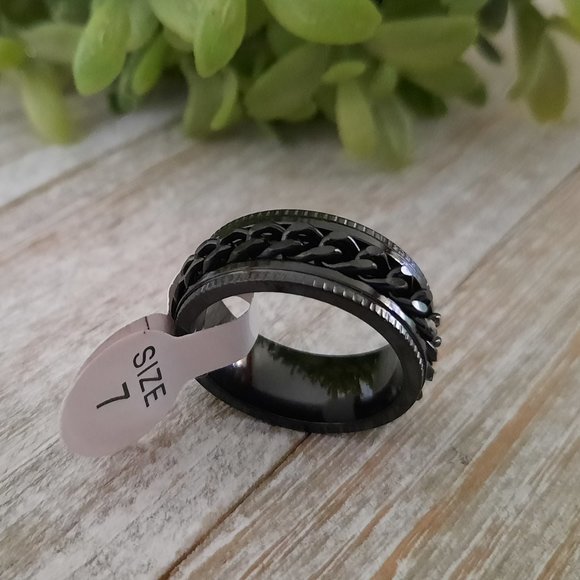 Black Stainless Steel Wide Band Spinner Ring NWT! - Size 7 - Picture 1 of 16